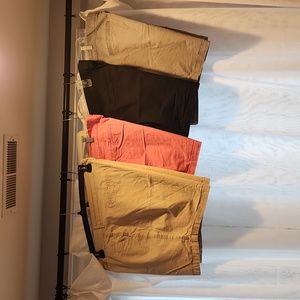 Four pairs of Old Navy flat front shorts